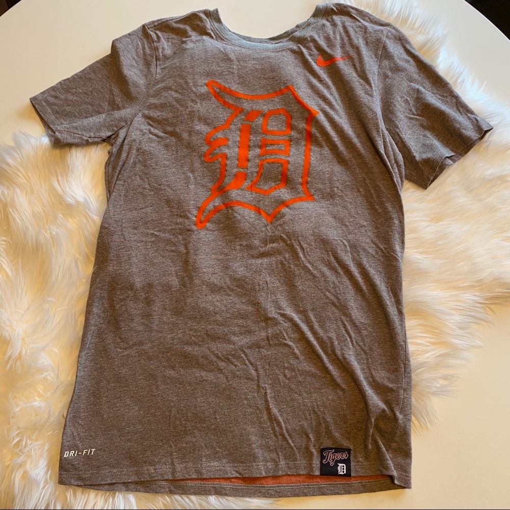 Men’s bike Detroit Tigers vintage looking t-shirt
